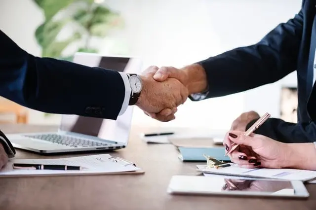 PersonalLoan Handshake